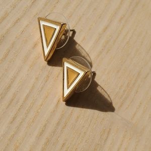 Retro triangle stud earrings